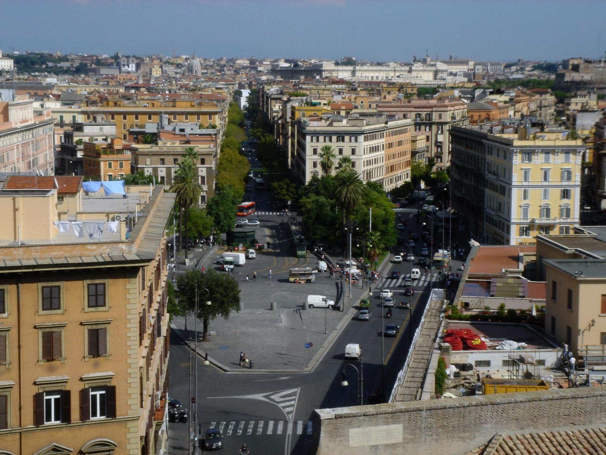 Apartment In Front Of St Peter'S Square And Vatican Museums - Mypad In Rome, Rome